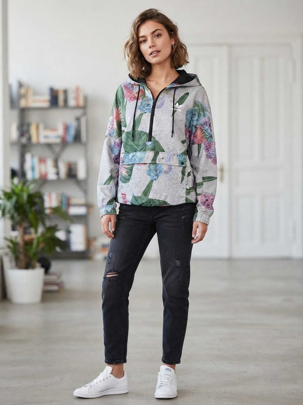 adidas Originals Botanical Floral 1/4 Zip Hooded Windbreaker Jacket Size M